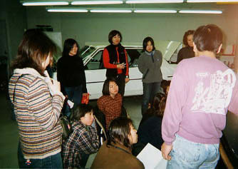 ���׋���