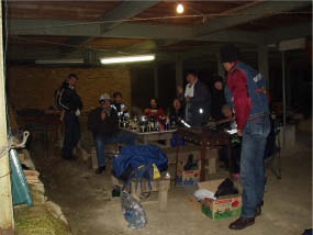 ����H���I